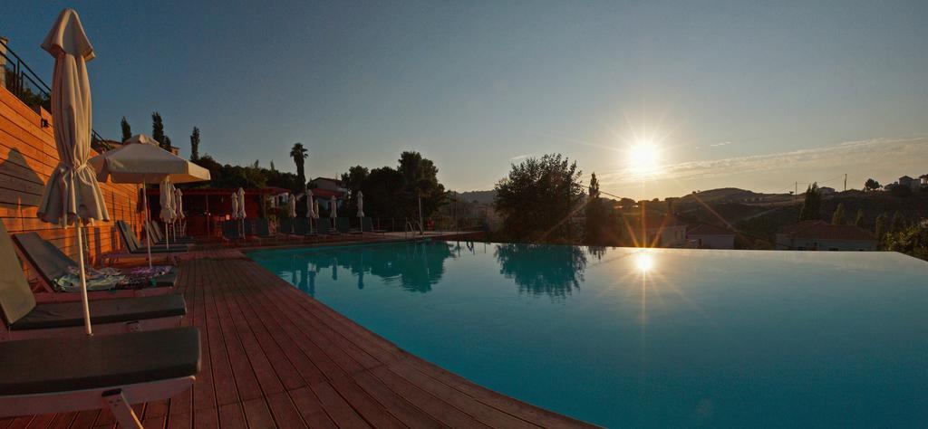 Belvedere Aeolis Hotel Mythimna Exterior foto