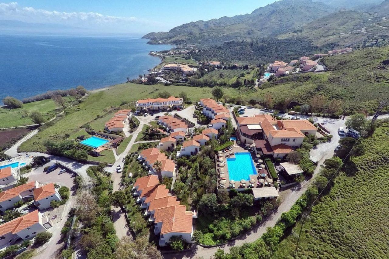 Belvedere Aeolis Hotel Mythimna Exterior foto
